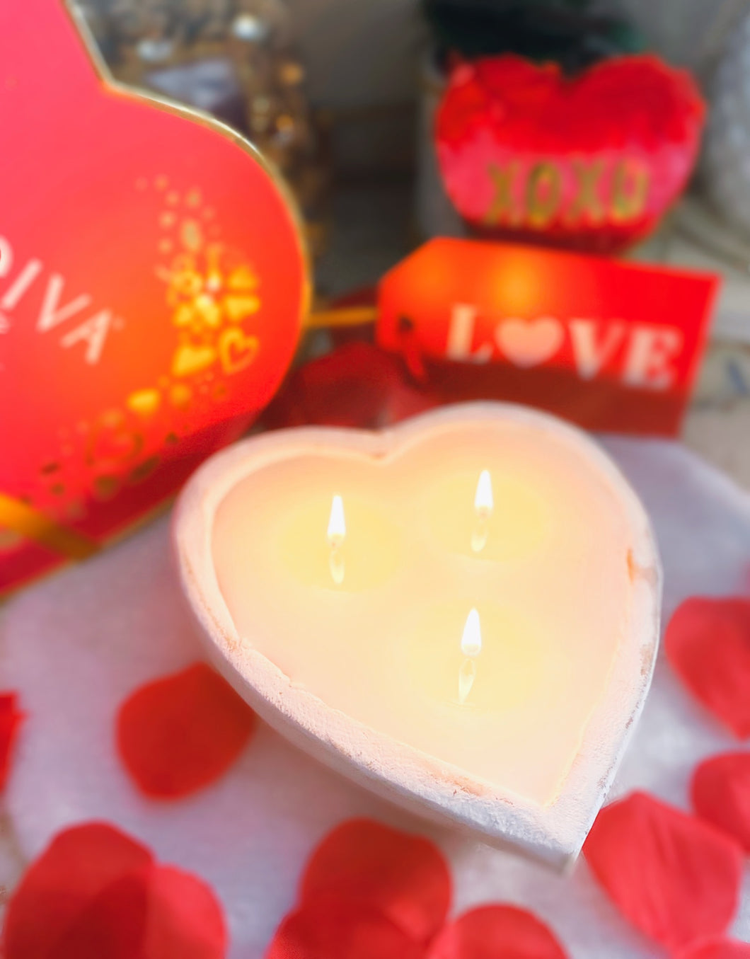 Hearts on Fire Dough Bowl Candle (White)